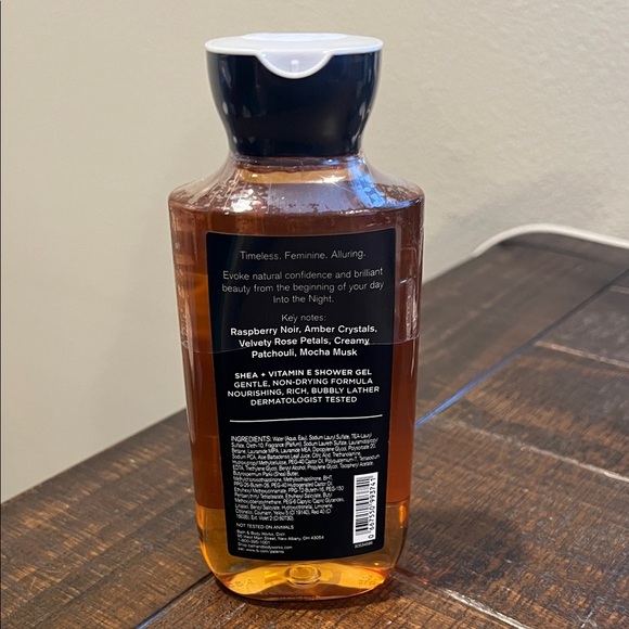 Bath & Body Works Into the Night Shower Gel - Black and Gold - Picture 2 of 2
